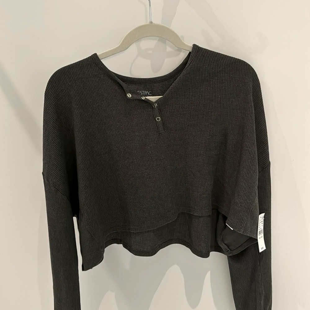 Pacsun cropped long sleeve